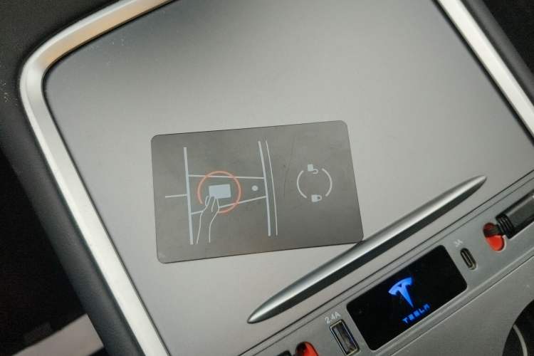 Used Tesla Model Y 2023 Rear-Wheel-Drive Version
