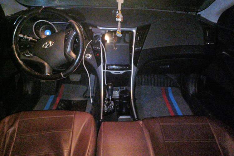 Used Hyundai Sonata 2013 2.4L Automatic Luxury Version China IV Standard