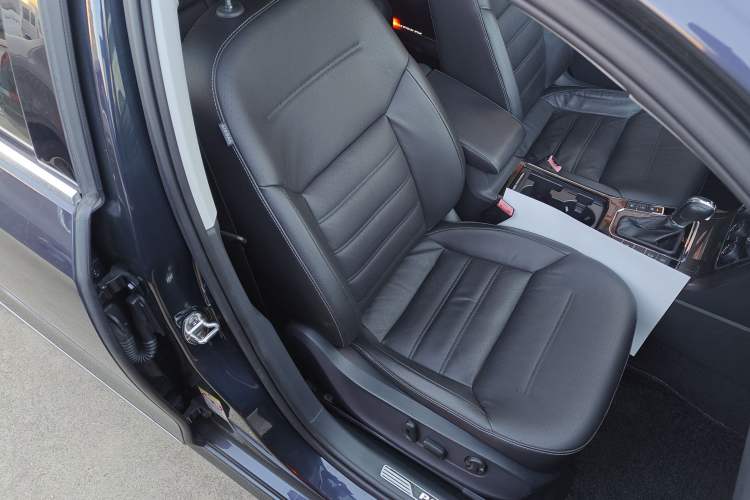 Used Volkswagen Passat 2016 330TSI DSG Prestige Edition
