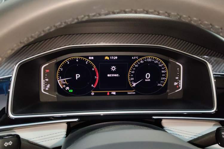 Used Volkswagen Tiguan L 2024 Outstanding Model 330TSI Automatic Two-Wheel Drive R-Line Dragon Glory Edition
