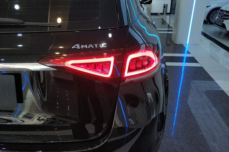 Used Mercedes-Benz GLE 2023 GLE 350 4MATIC Stylish Model
