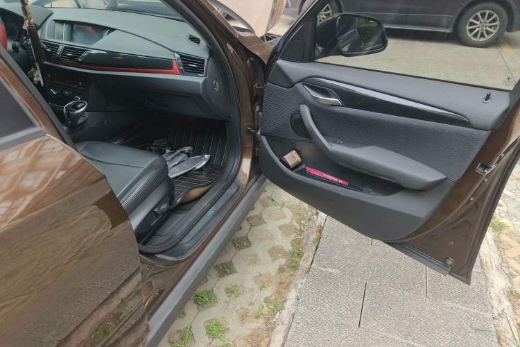 Used BMW X1 2015 sDrive18i Fashion Upgrade Edition
