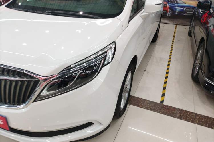 Used Buick GL8 2018 ES 28T Premium Model China VI Standard
