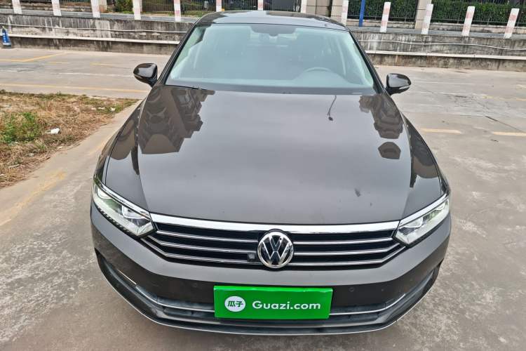 Used Volkswagen Magotan 2018 330TSI DSG Luxury Model
