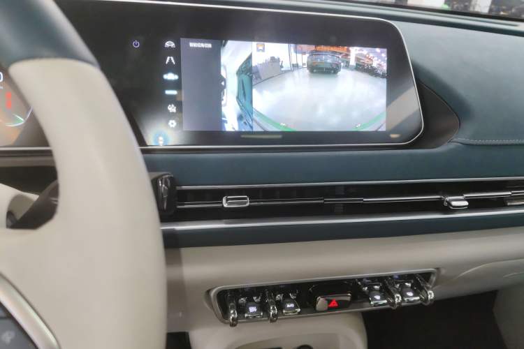 Used ORA Good Cat 2021 400km Standard Range Venus Edition Lithium Iron Phosphate
