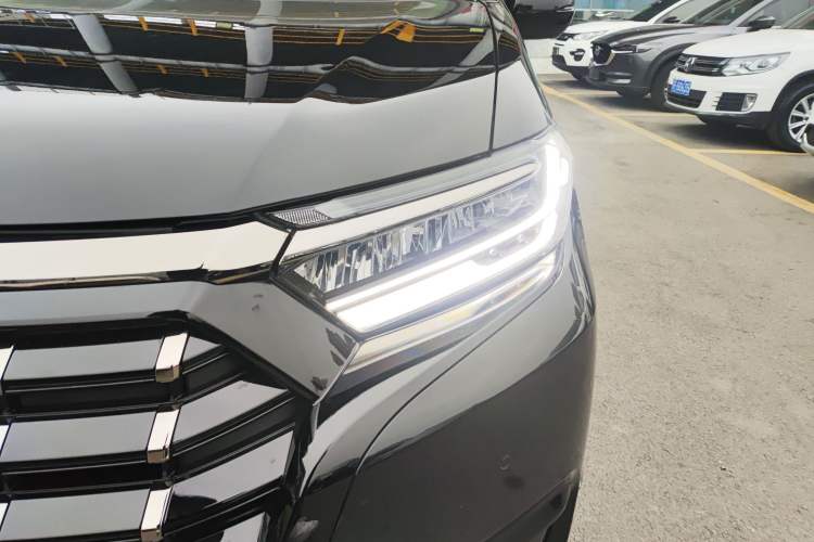 Used Honda Elysion 2024 2.0L eHEV Ultimate Edition