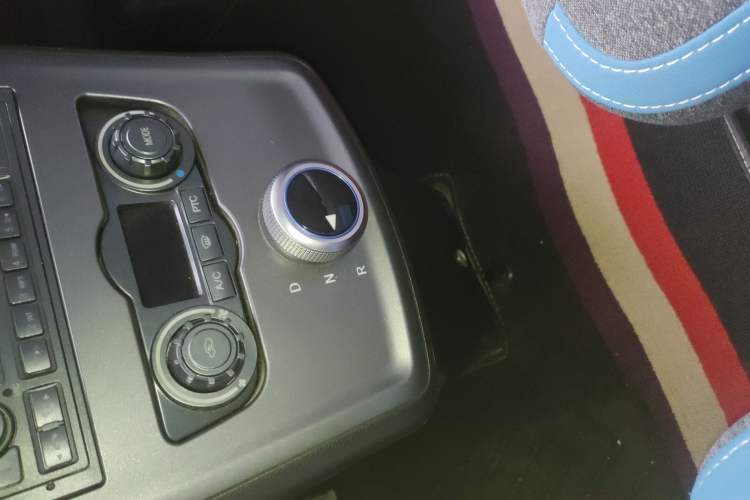 Used Foton Intelligent Blue Elf E7 2024 Facelifted All-Electric Van Flat Roof 2 Seats Evey Lithium Energy 41.86 kWh
