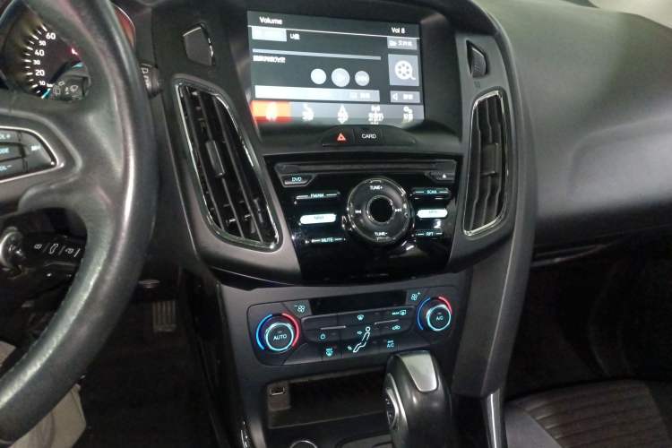 Used Ford Focus 2017 Hatchback 1.6L Automatic Fashion Edition Smart Drive Version