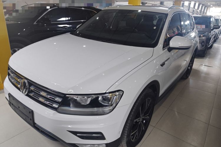 Used Volkswagen Tiguan L 2019 Revised 330TSI Automatic Two-Wheel Drive Smart & Luxury Edition China VI Standard
