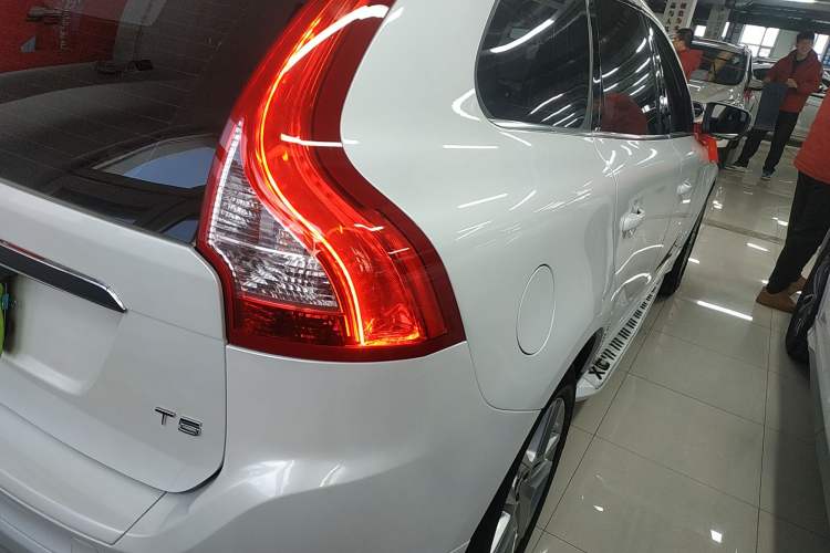 Used Volvo XC60 2017 T5 Smart Upgrade Edition