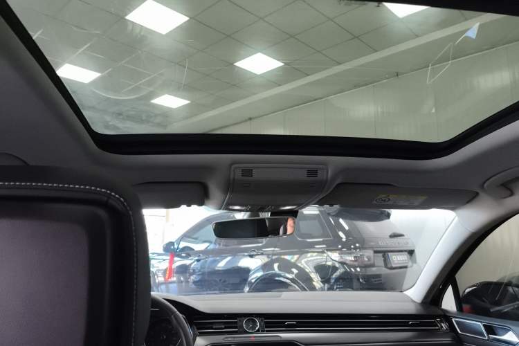 Used Volkswagen Magotan 2020 330TSI DSG Leading Model
