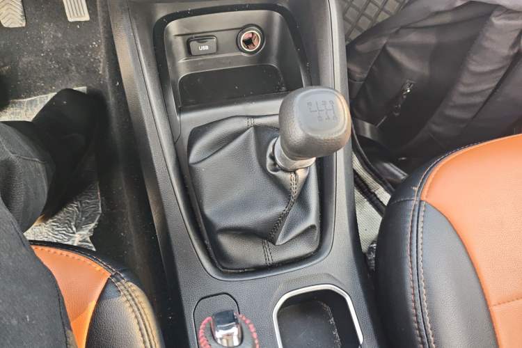 Used Wuling Hongguang S3 2019 1.5L Manual Standard Version China VI Standard