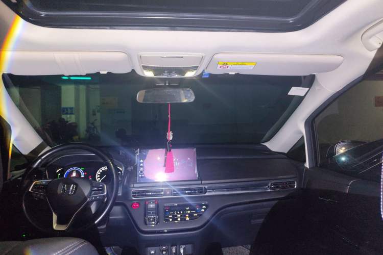 Used Honda Elysion 2022 2.0L eHEV Luxury First Edition
