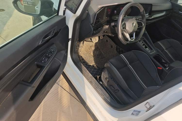 Used Volkswagen Golf 2023 280TSI DSG R-Line Lite
