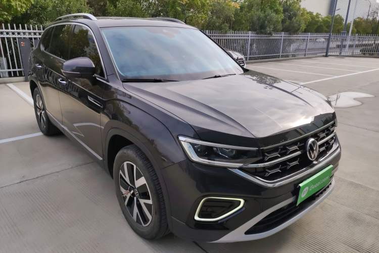 Used Volkswagen Tayron 2023 280TSI Two-Wheel-Drive Luxury Plus Advanced Version
