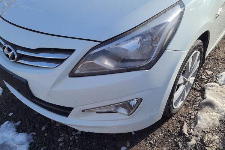 Used Hyundai Verna 2014 1.4L Manual Smart GLS Trim
