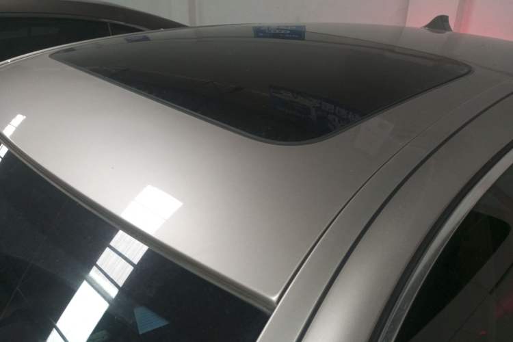 Used BMW 5 Series 2017 525Li Leading Model
