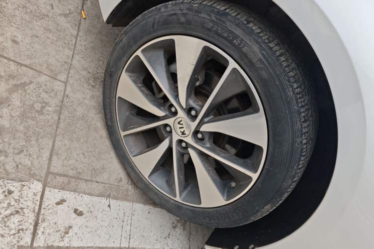 Used Kia K5 2017 2.0L Automatic 15th Anniversary Special Edition LUX