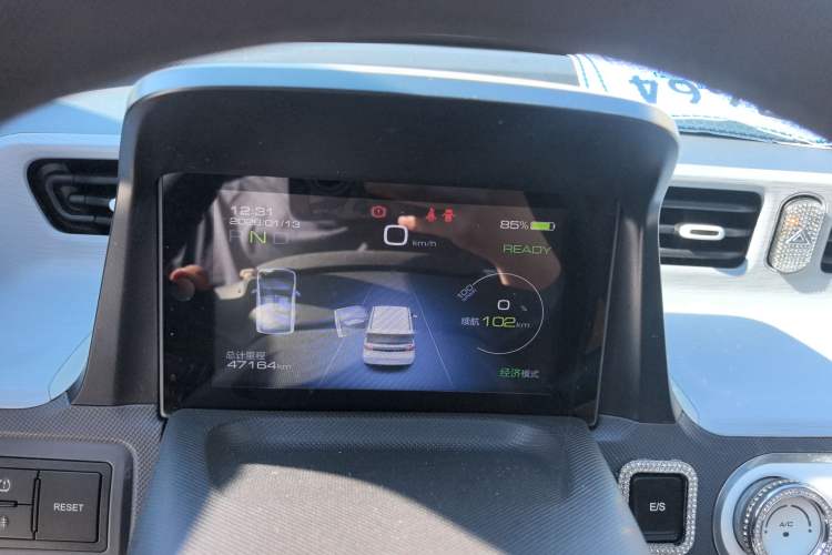 Used Wuling Hongguang MINIEV 2022 Macaron Fashion Model Lithium Iron Phosphate