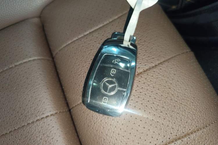 Used Mercedes-Benz E-Class 2023 E 260 L
