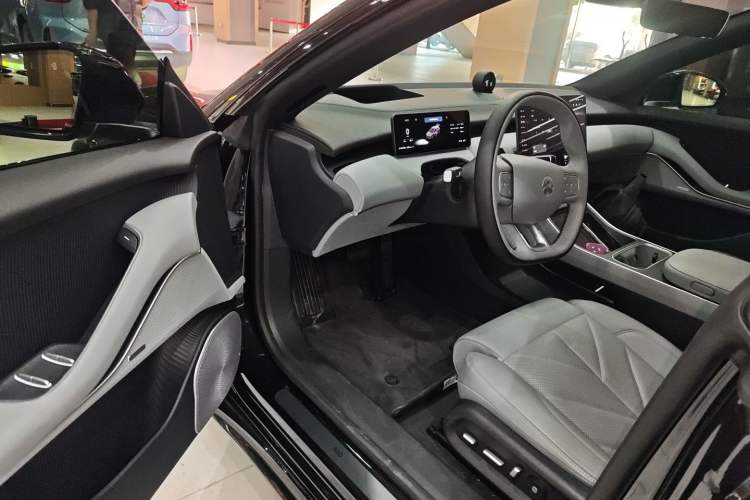 Used Nio ET5T 2025 75 kWh Touring