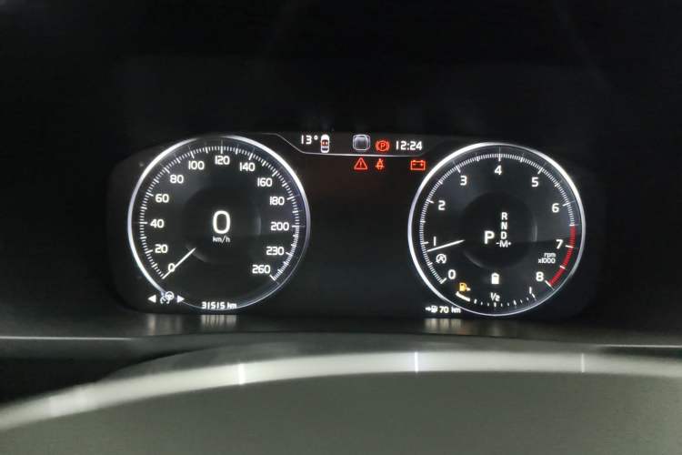 Used Volvo XC90 2022 B5 Smart Drive Luxury Edition 5 Seats