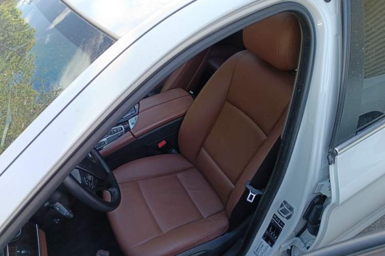 Used BMW 5 Series 2014 525Li Leading Model