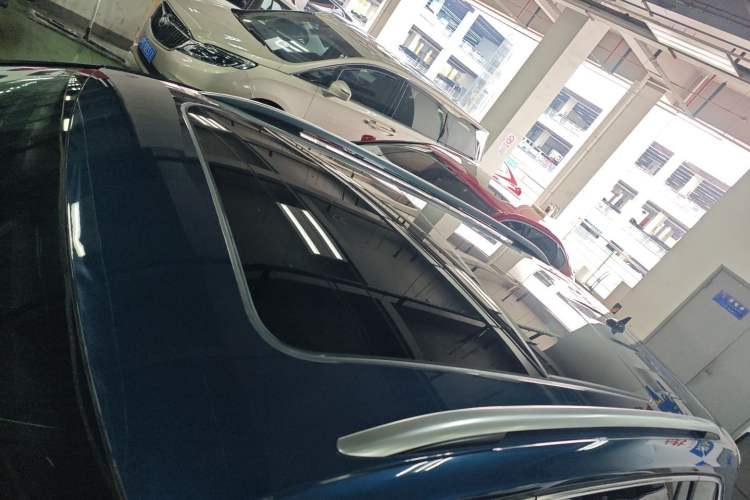 Used Volkswagen Tiguan L 2022 330TSI Automatic Two-Wheel Drive R-Line Enhanced Edition
