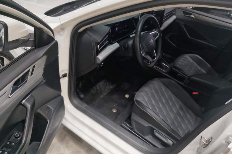 Used Volkswagen Sagitar 2023 300TSI DSG Excellence Edition