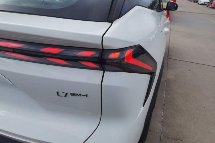 Used  L7 2025 EM-i 115km Long-Range Version
