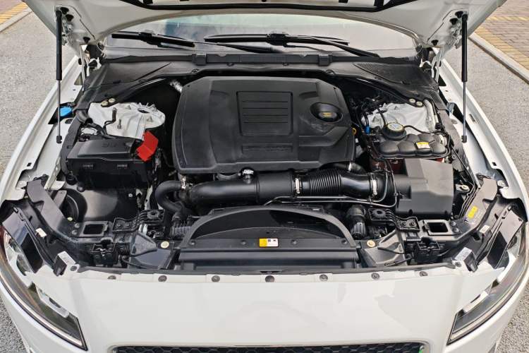 Used Jaguar XFL 2019 XFL 2.0T 200PS Two-Wheel-Drive Luxury Edition
