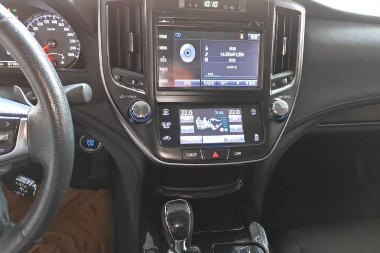 Used Toyota Crown 2018 2.0T Fashion Edition
