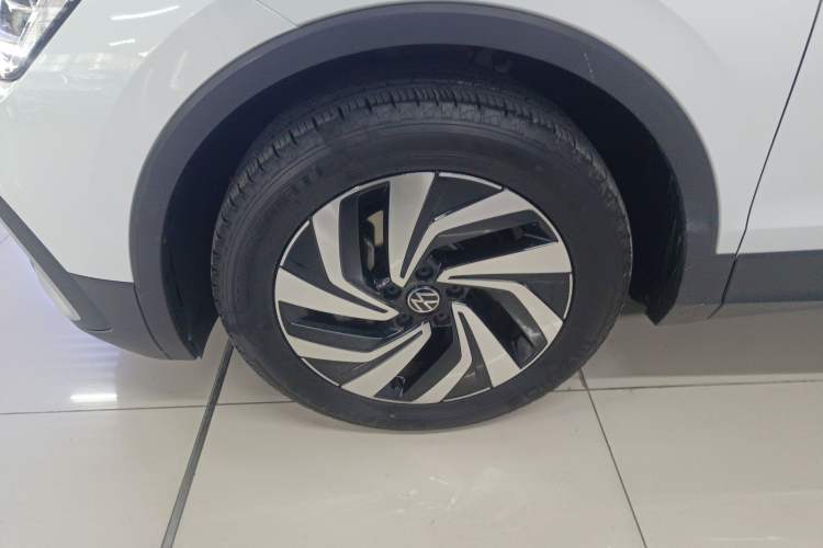 Used Volkswagen Tiguan L 2024 300TSI Automatic Two-Wheel Drive Smart Edition
