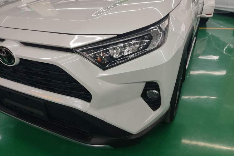 Used Toyota RAV4 2020 2.0L CVT 4x4 Trend Edition
