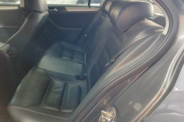 Used Volkswagen Sagitar 2014 1.6L Automatic Comfort Model
