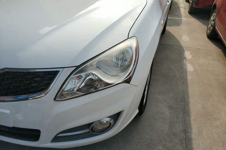 Used Hyundai Celesta 2015 1.6L Automatic Comfort Model
