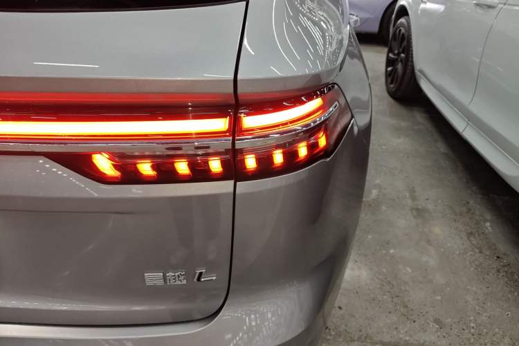 Used Geely Auto Monjaro L 2024 2.0TD High-Power Automatic Two-Wheel Drive Skyline Edition