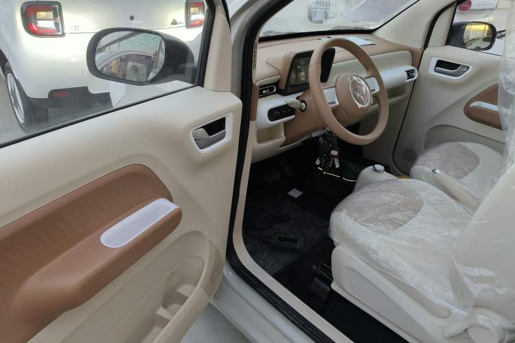 Used Wuling Hongguang MINIEV 2024 3rd Generation 215km Youth Edition
