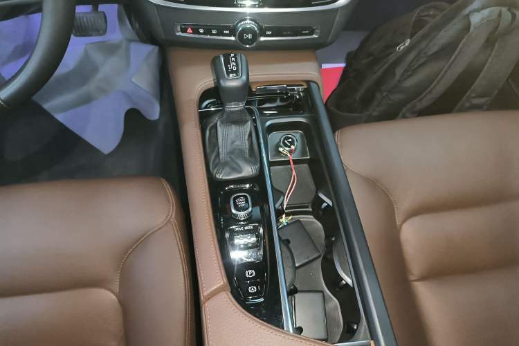 Used Volvo S90 2020 T5 Zhiyi Luxury Edition
