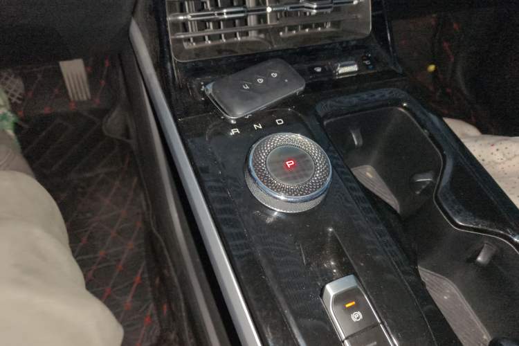 Used Wuling Xingguang 2024 Co-Creation Edition 510 Advanced Model
