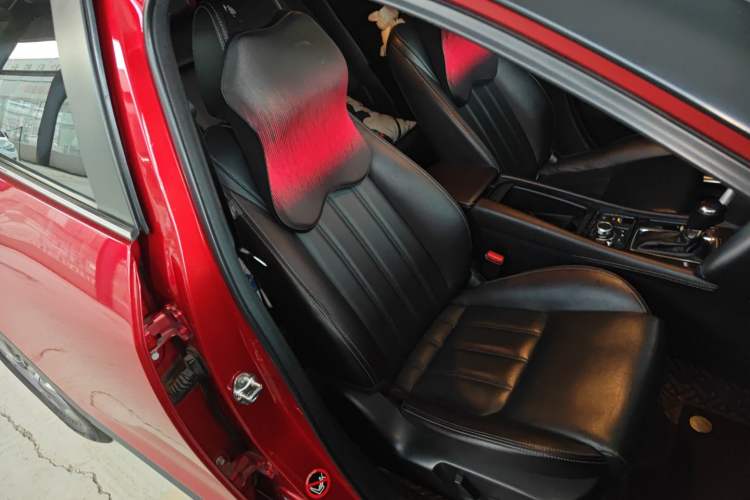 Used Mazda CX-4 2018 2.0L Automatic Two-Wheel Drive Blue Sky Leading Edition China V Standard
