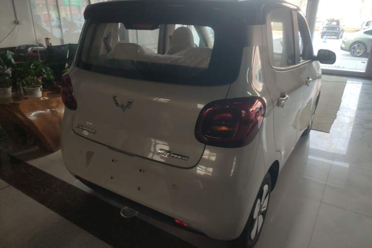 Used Wuling Hongguang MINIEV 2025 Four-Door Version Zhenxiang+ Edition
