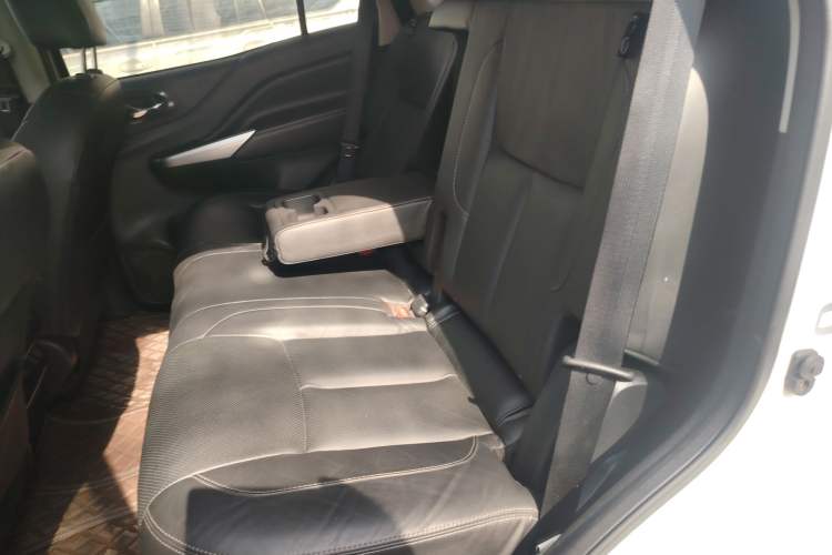 Used Nissan Terra 2020 2.5L XV 4WD Automatic Four-Wheel Drive Flagship Edition