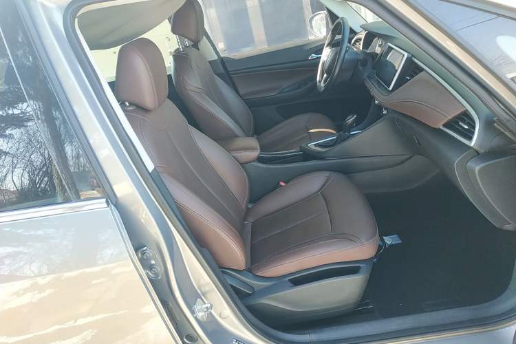 Used Buick GL6 2019 18T 6-Seater Connected Luxury Version China VI Standard