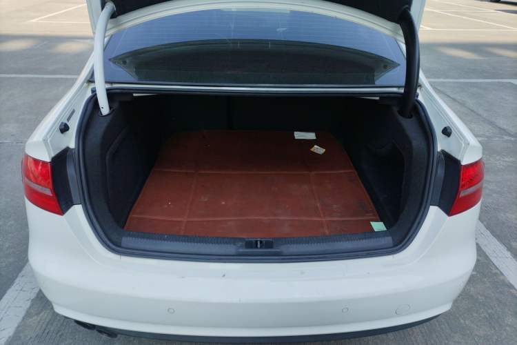 Used Audi A4L 2013 35 TFSI Automatic Standard Model
