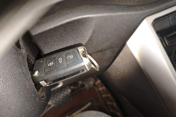 Used Volkswagen T-ROC 2020 230TSI DSG Two-Wheel Drive Advanced Version