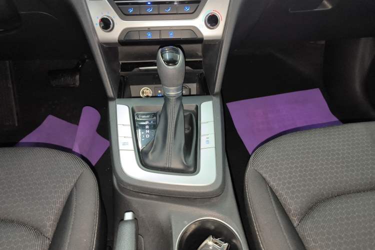 Used Hyundai Elantra 2016 1.6L Automatic ZhiXuan – Elite Version