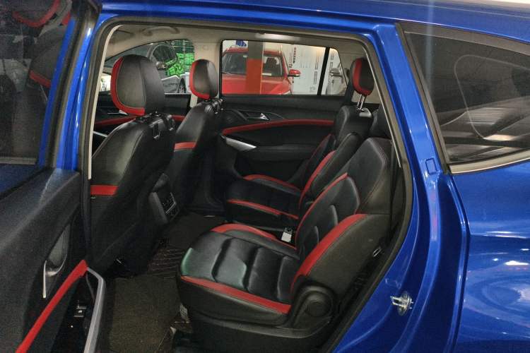 Used SOL X8 2021 300T DCT Prestige Smart Connect Edition 6 Seats
