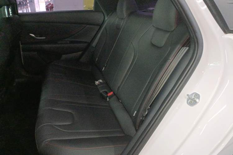 Used Hyundai Elantra 2022 1.5L CVT 20th Anniversary Edition
