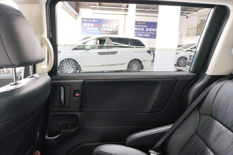 Used Honda Odyssey 2018 2.4L Luxury Edition
